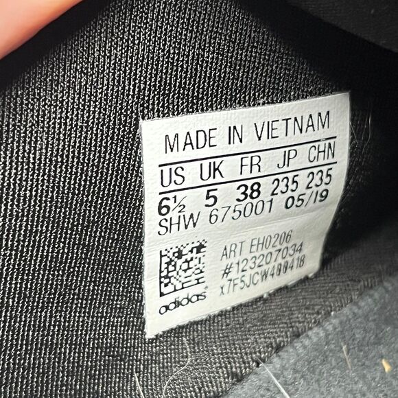 Adidas NMD R1 Black Scarlet Flash Red Athletic Running Shoes Women’s 6.5 EH0206 - Picture 8 of 8